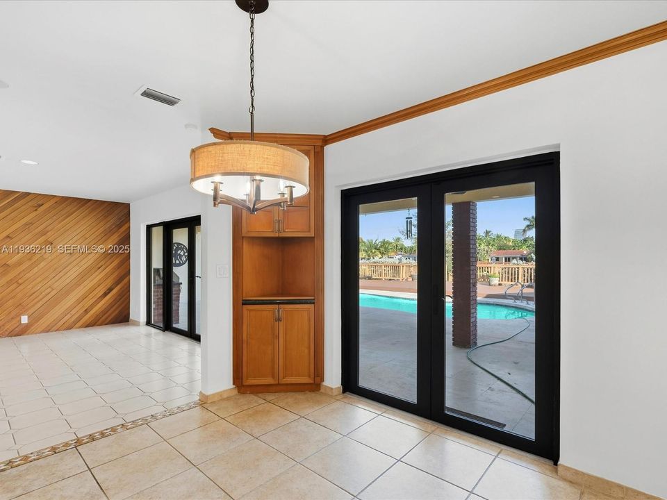 В аренду: $11,500 (5 спален, 3 ванн, 3329 Квадратных фут)