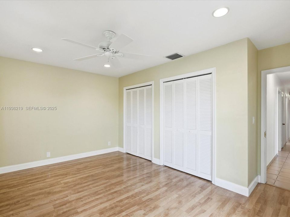 В аренду: $11,500 (5 спален, 3 ванн, 3329 Квадратных фут)