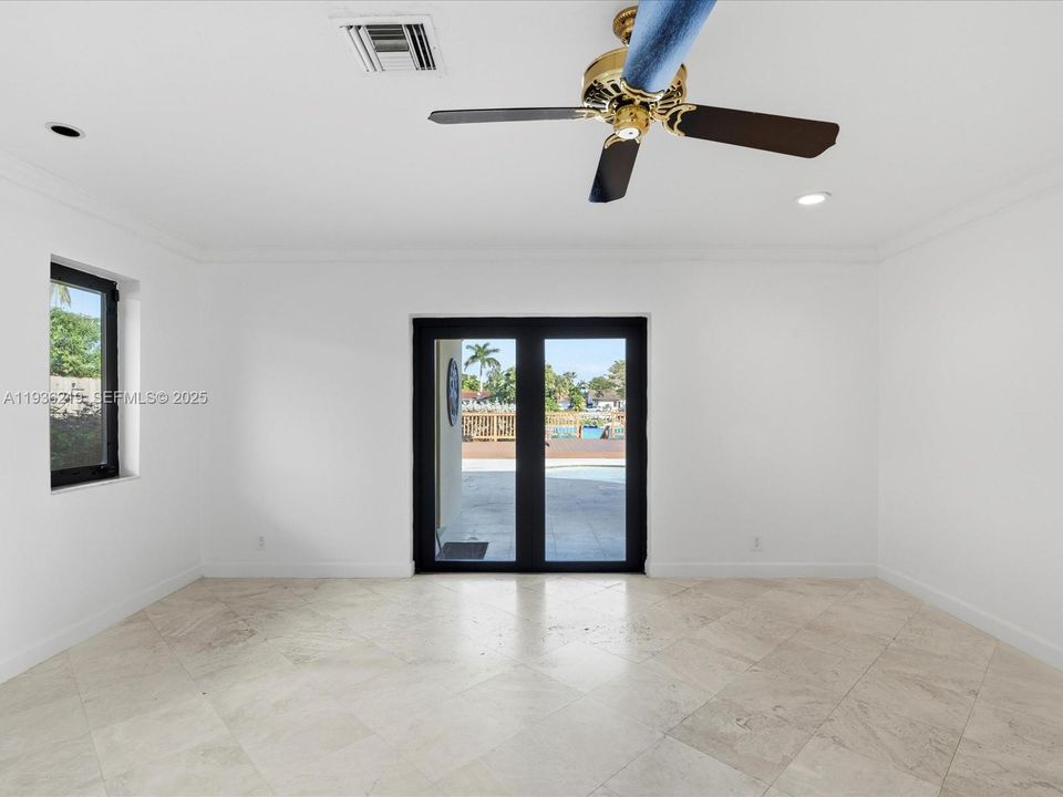 В аренду: $11,500 (5 спален, 3 ванн, 3329 Квадратных фут)