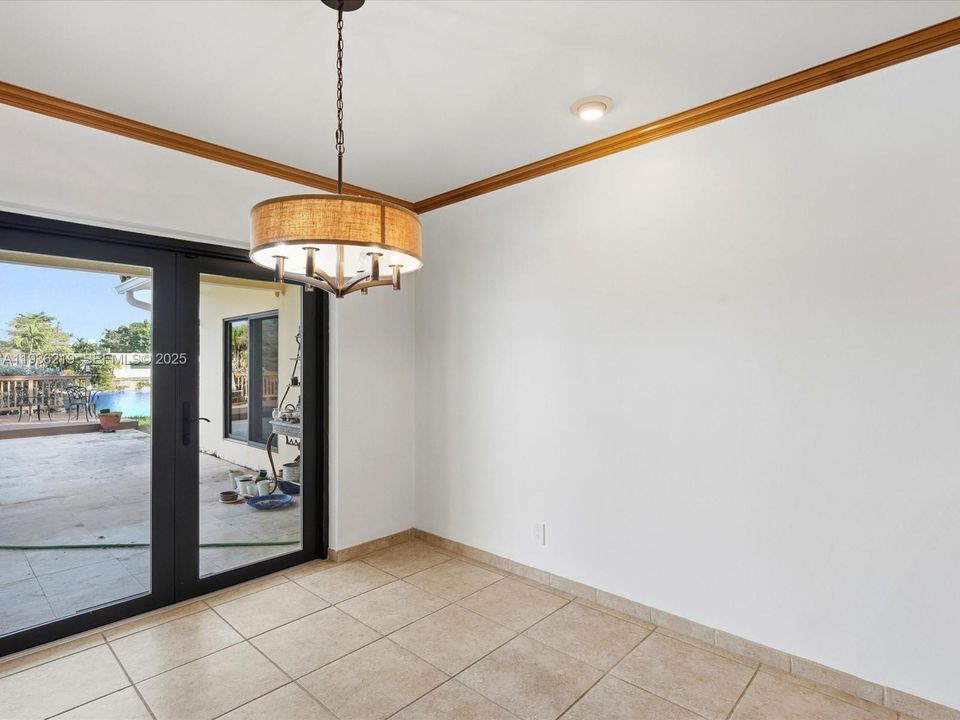 В аренду: $11,500 (5 спален, 3 ванн, 3329 Квадратных фут)