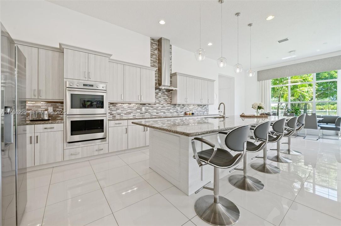 For Rent: $10,000 (4 beds, 4 baths, 4690 Square Feet)