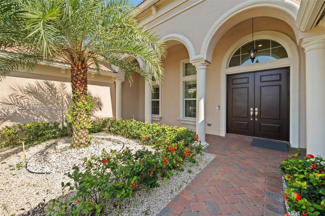 For Rent: $10,000 (4 beds, 4 baths, 4690 Square Feet)