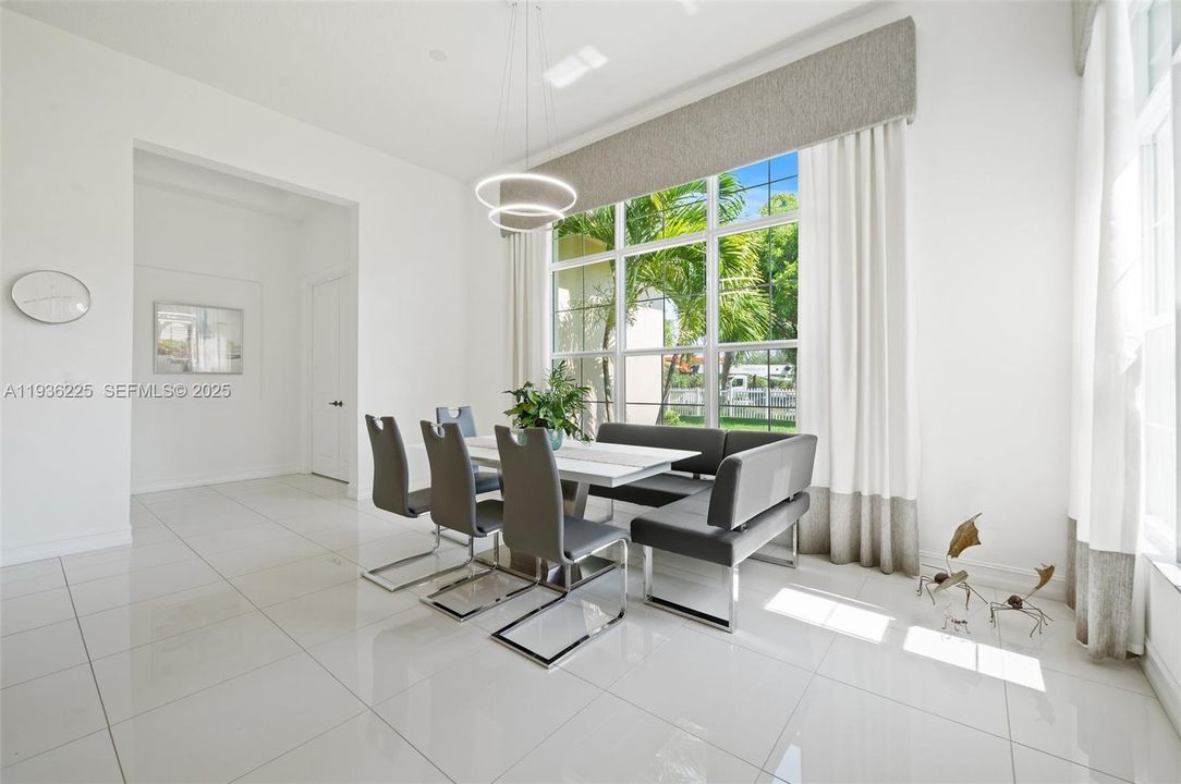 For Rent: $10,000 (4 beds, 4 baths, 4690 Square Feet)