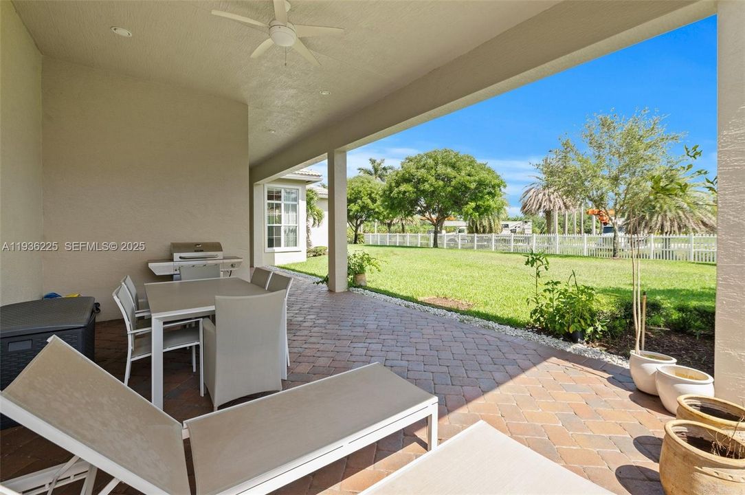 For Rent: $10,000 (4 beds, 4 baths, 4690 Square Feet)