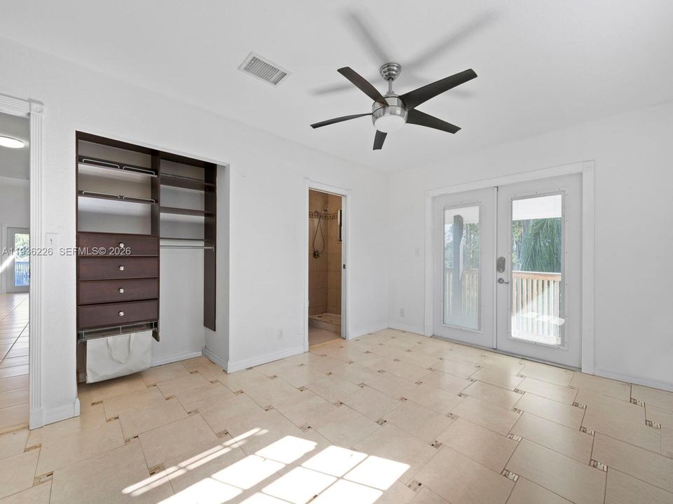 En Venta: $1,575,000 (3 camas, 2 baños, 1536 Pies cuadrados)