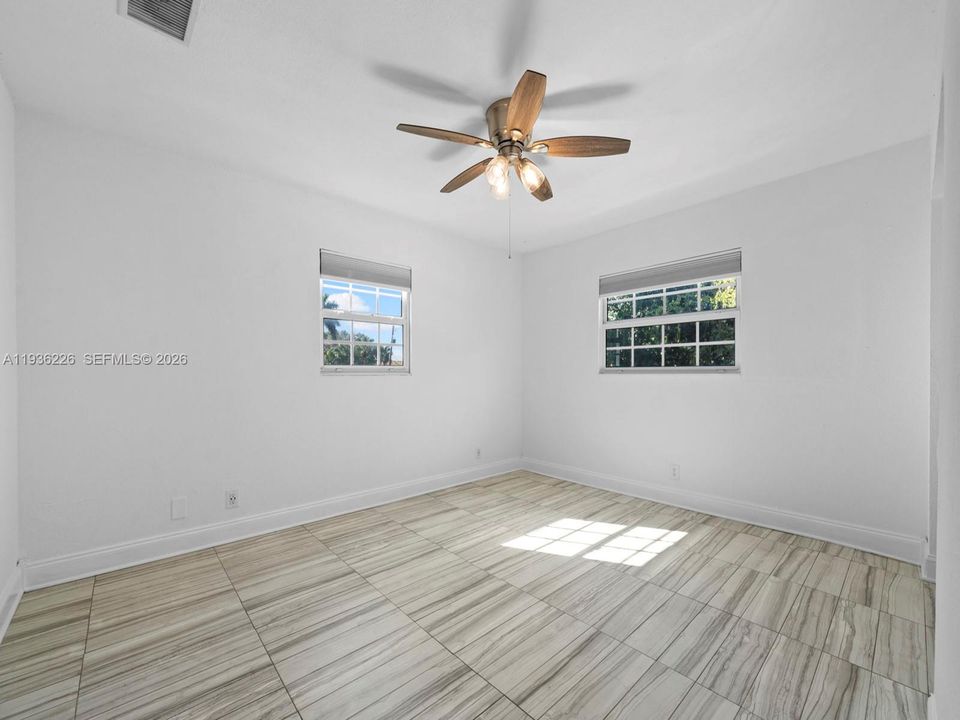 En Venta: $1,575,000 (3 camas, 2 baños, 1536 Pies cuadrados)