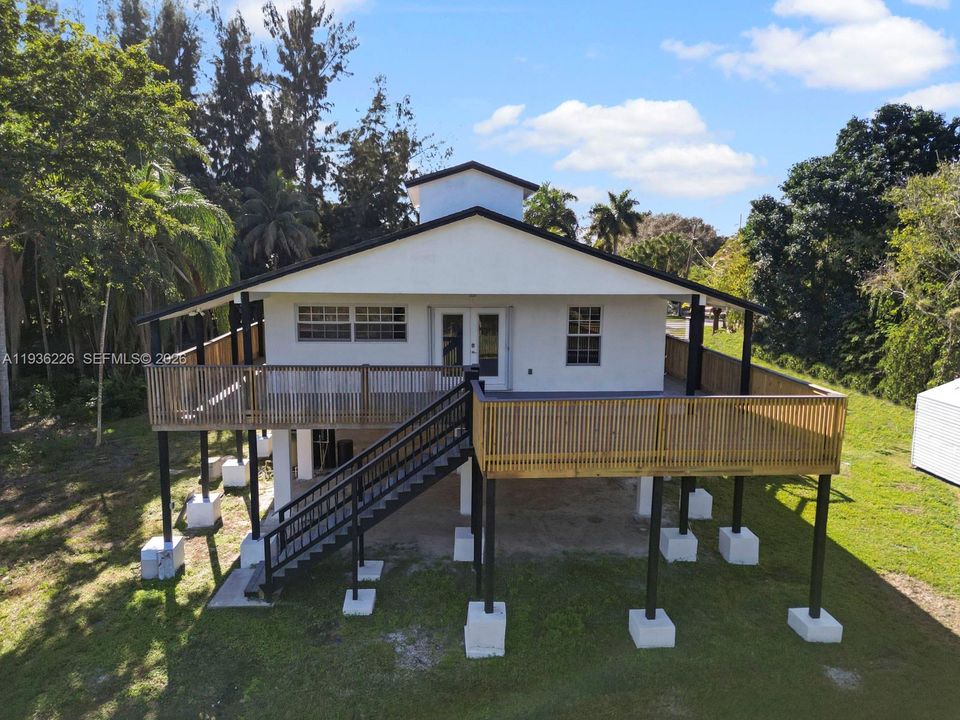 En Venta: $1,575,000 (3 camas, 2 baños, 1536 Pies cuadrados)
