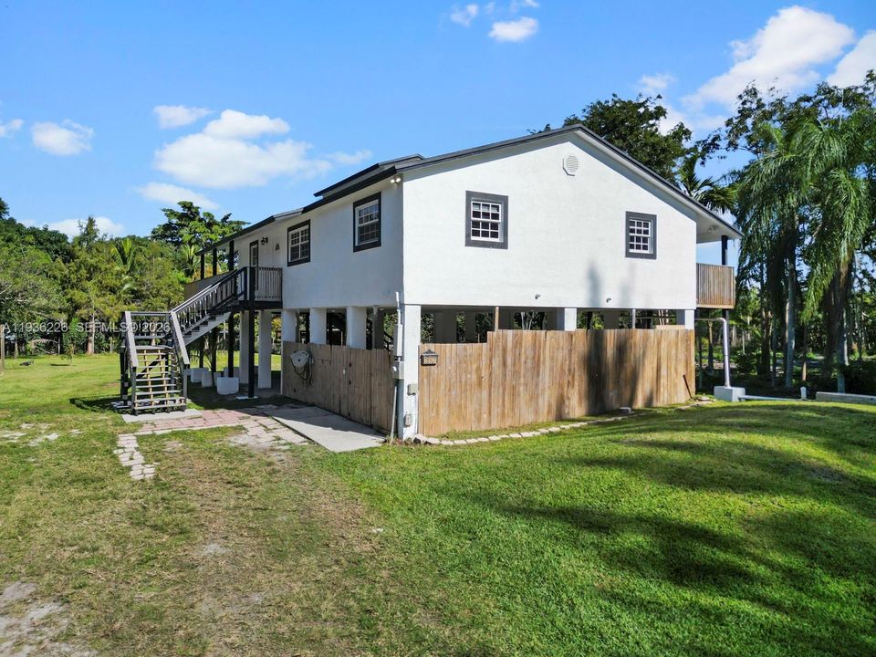 En Venta: $1,575,000 (3 camas, 2 baños, 1536 Pies cuadrados)