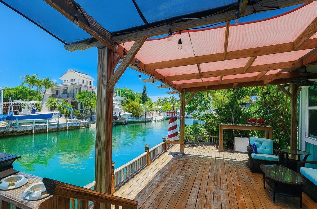 待售: $1,300,000 (3 贝兹, 2 浴室, 1544 平方英尺)