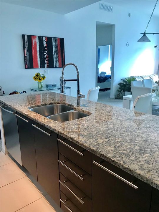 En Renta: $4,800 (2 camas, 2 baños, 1113 Pies cuadrados)