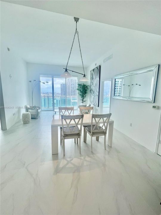 En Renta: $4,800 (2 camas, 2 baños, 1113 Pies cuadrados)