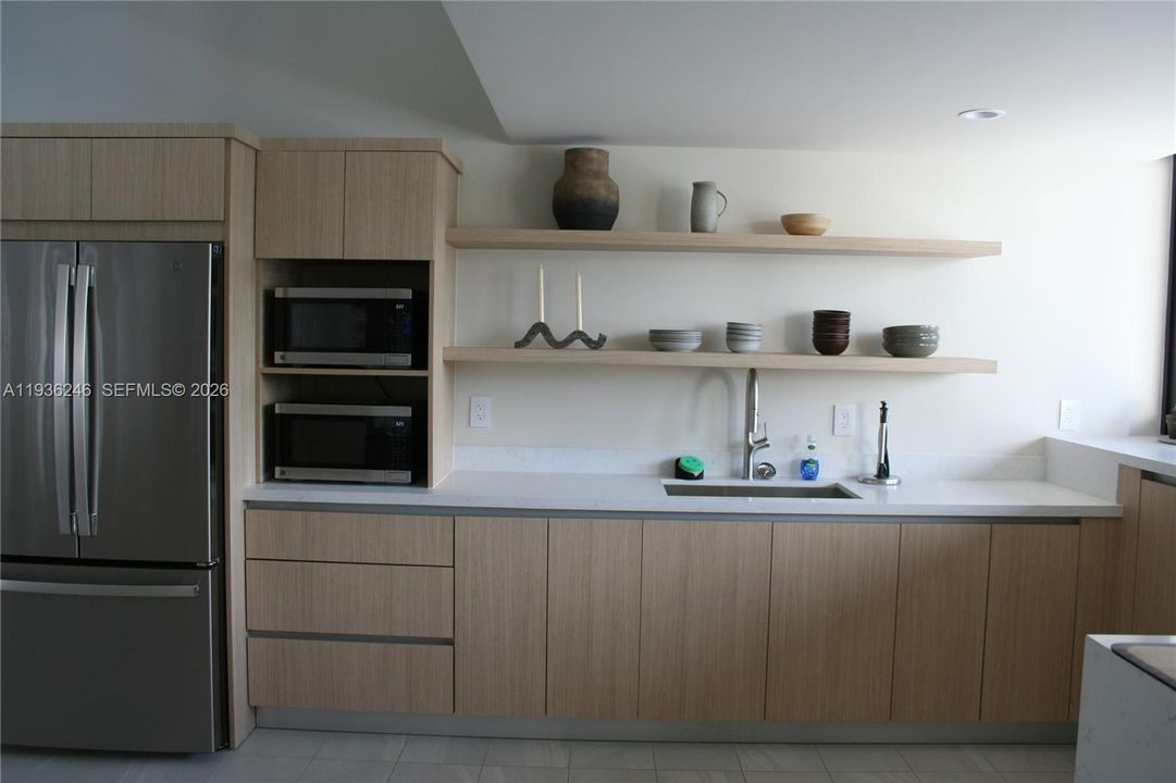 En Venta: $630,000 (2 camas, 2 baños, 1365 Pies cuadrados)