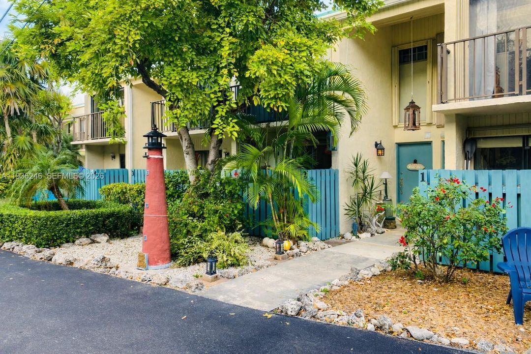 En Venta: $630,000 (2 camas, 2 baños, 1365 Pies cuadrados)