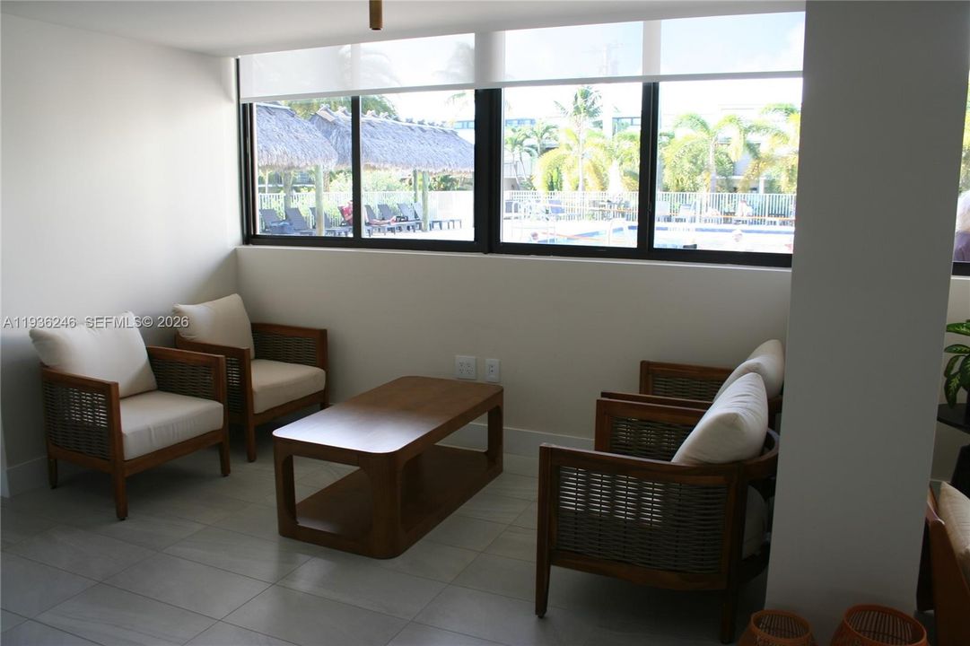 En Venta: $630,000 (2 camas, 2 baños, 1365 Pies cuadrados)