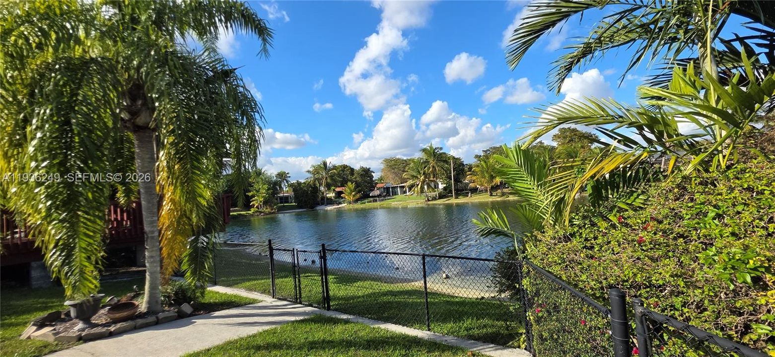 For Sale: $1,199,000 (4 beds, 4 baths, 2484 Square Feet)