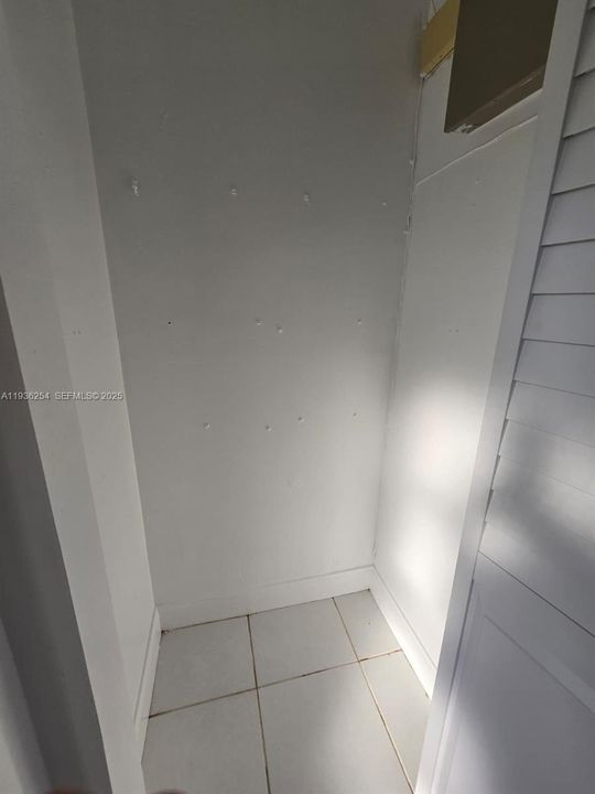 For Rent: $2,100 (2 beds, 2 baths, 960 Square Feet)