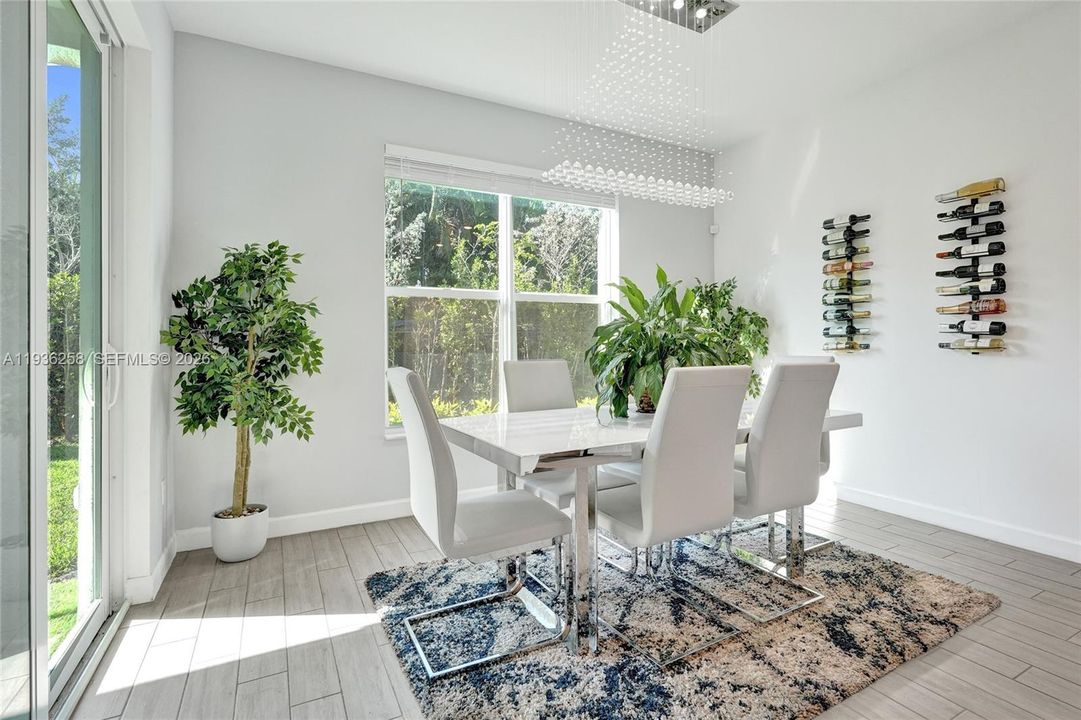 For Sale: $830,000 (5 beds, 3 baths, 2708 Square Feet)