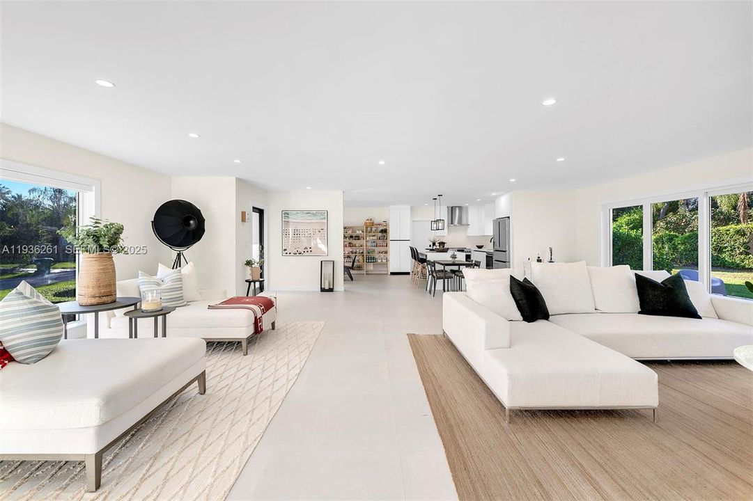 В аренду: $9,900 (3 спален, 2 ванн, 2036 Квадратных фут)