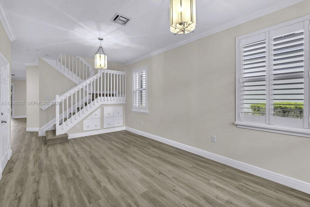 На продажу: $665,000 (3 спален, 3 ванн, 1992 Квадратных фут)