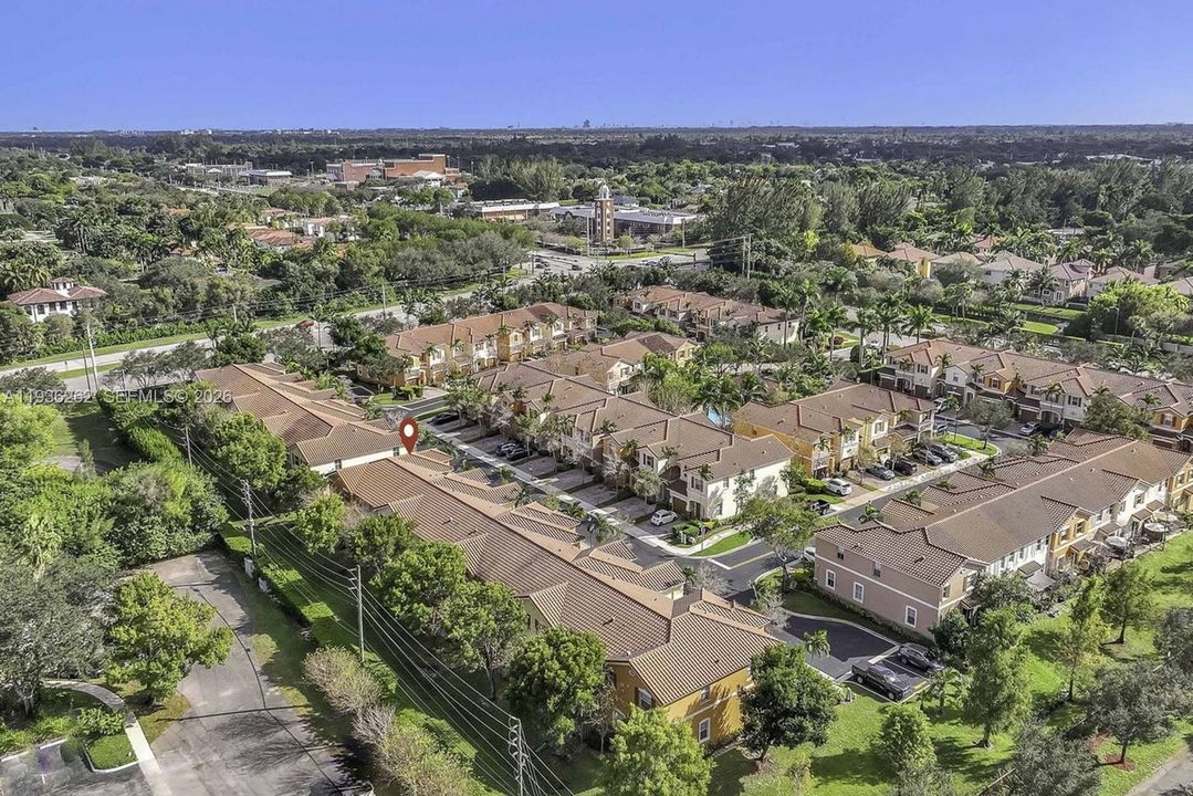 На продажу: $665,000 (3 спален, 3 ванн, 1992 Квадратных фут)