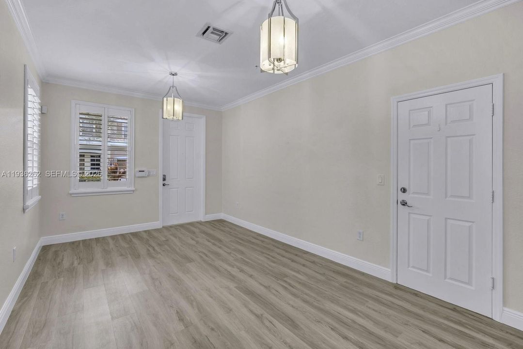 На продажу: $665,000 (3 спален, 3 ванн, 1992 Квадратных фут)