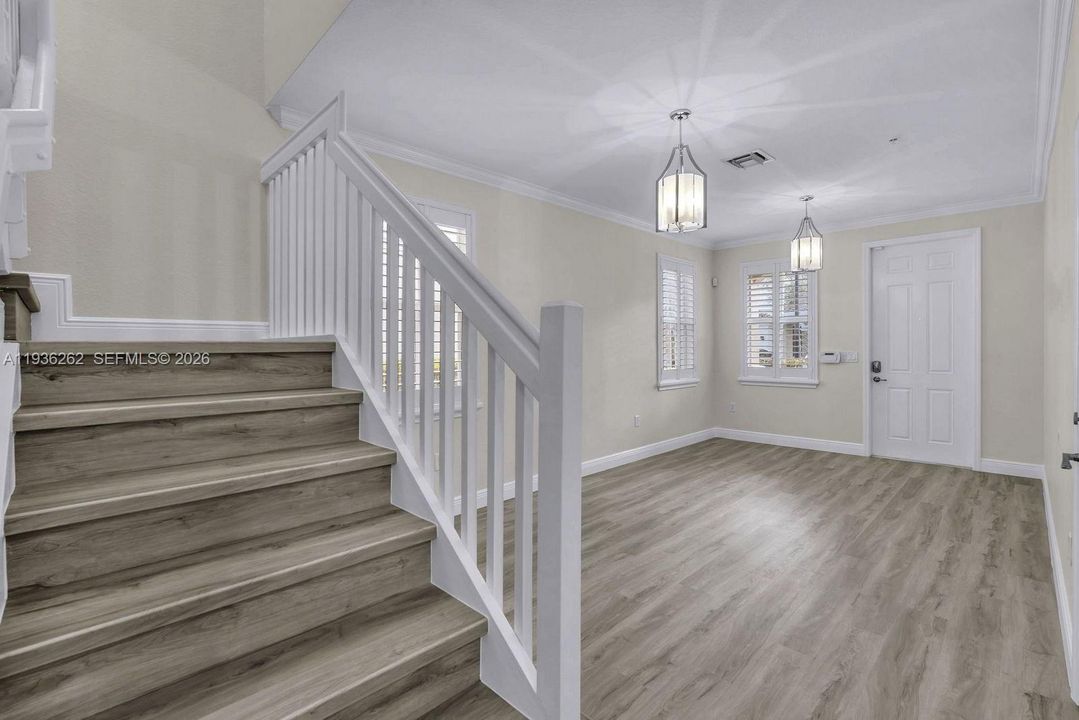 На продажу: $665,000 (3 спален, 3 ванн, 1992 Квадратных фут)