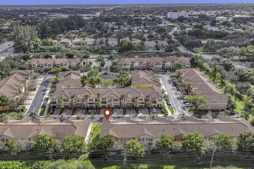 На продажу: $665,000 (3 спален, 3 ванн, 1992 Квадратных фут)