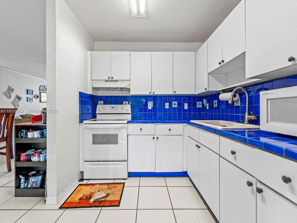 На продажу: $525,000 (3 спален, 2 ванн, 1224 Квадратных фут)