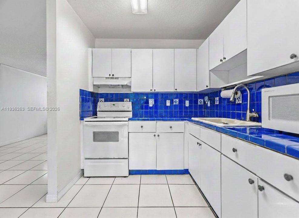 На продажу: $525,000 (3 спален, 2 ванн, 1224 Квадратных фут)