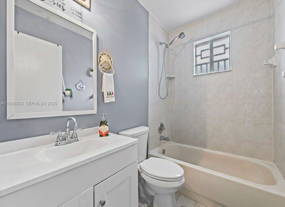 На продажу: $525,000 (3 спален, 2 ванн, 1224 Квадратных фут)