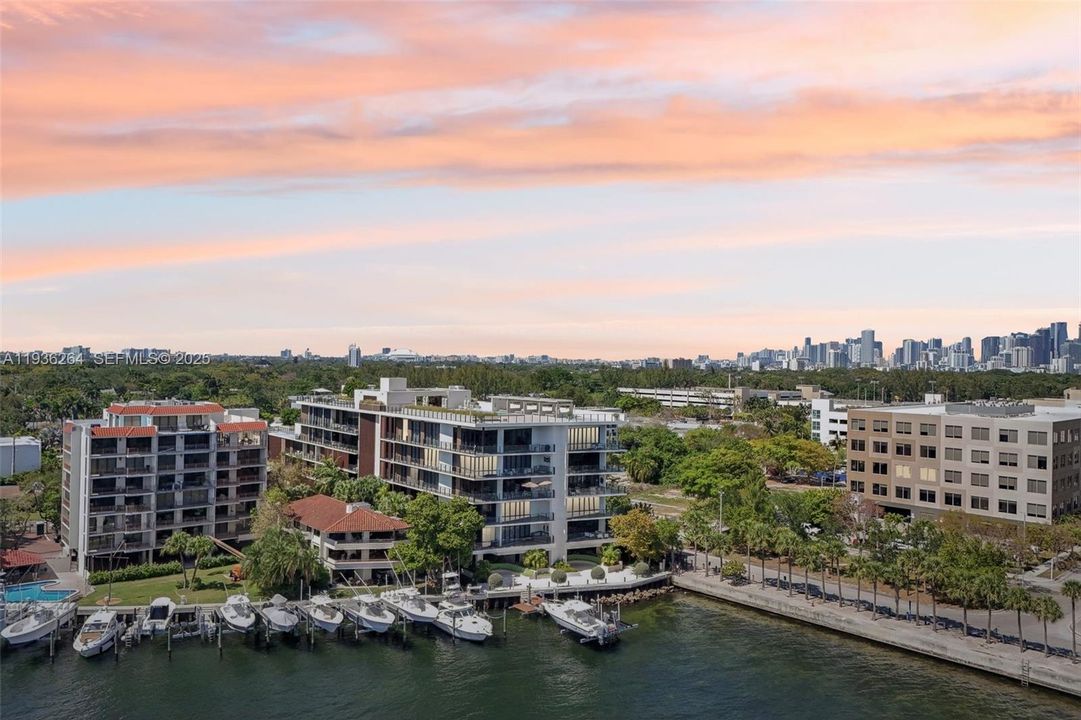 For Sale: $3,650,000 (3 beds, 4 baths, 2453 Square Feet)