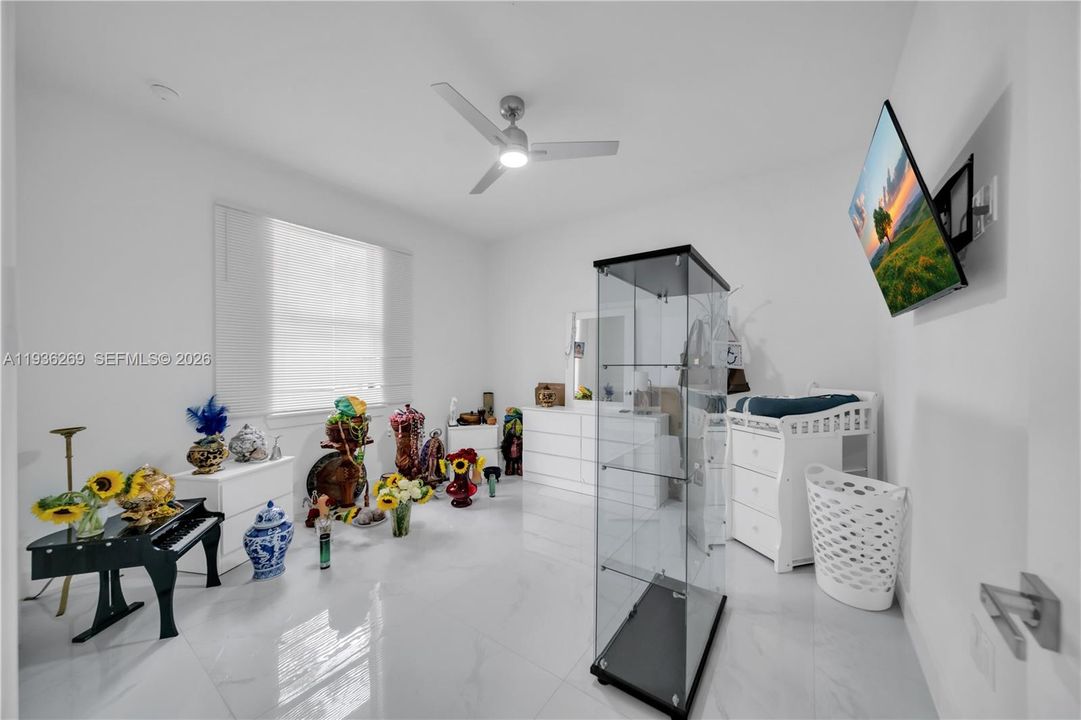 待售: $399,995 (3 贝兹, 2 浴室, 1562 平方英尺)