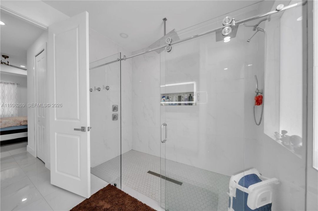 待售: $399,995 (3 贝兹, 2 浴室, 1562 平方英尺)