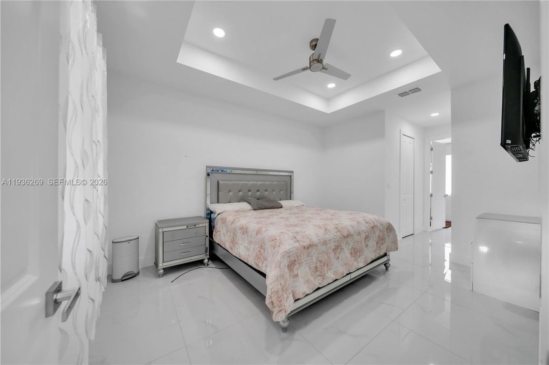 待售: $399,995 (3 贝兹, 2 浴室, 1562 平方英尺)