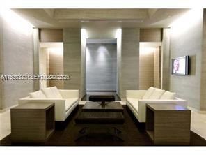 For Rent: $10,500 (3 beds, 3 baths, 2065 Square Feet)