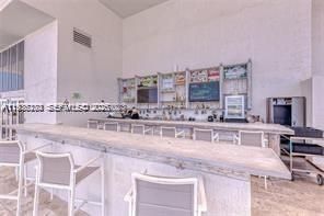 For Rent: $10,500 (3 beds, 3 baths, 2065 Square Feet)