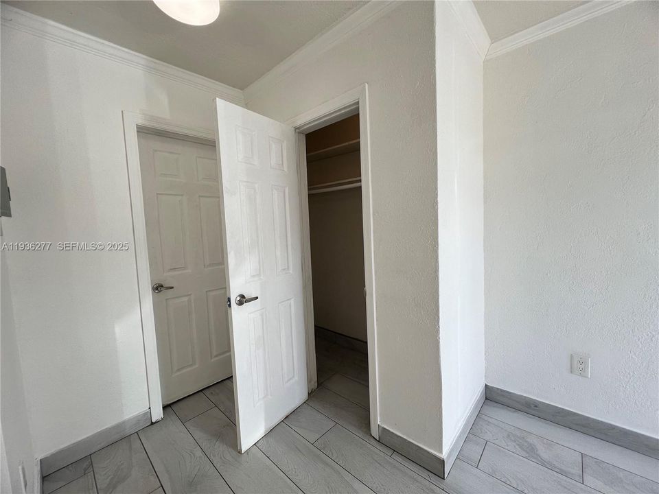 For Rent: $1,300 (0 beds, 1 baths, 0 Square Feet)