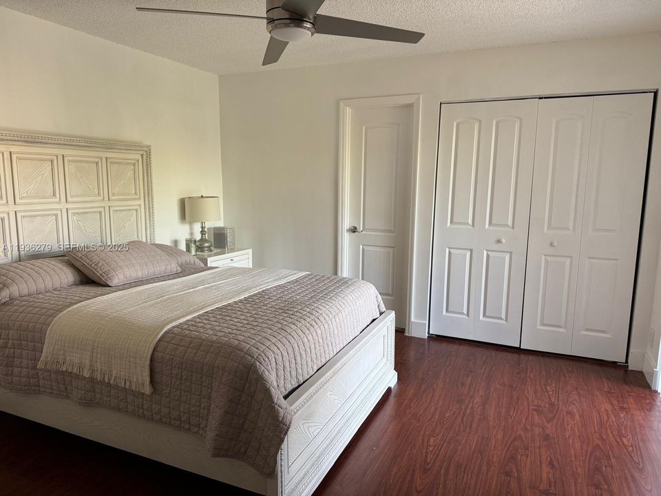 En Venta: $315,000 (2 camas, 2 baños, 1140 Pies cuadrados)