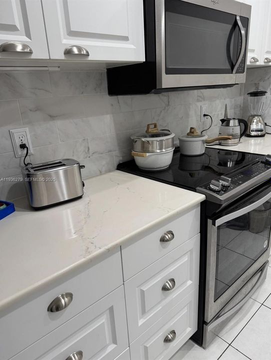 En Venta: $315,000 (2 camas, 2 baños, 1140 Pies cuadrados)