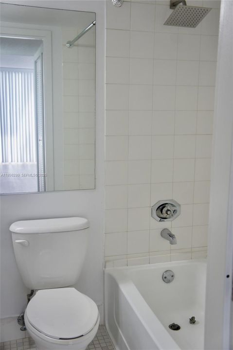 For Rent: $3,050 (2 beds, 2 baths, 1030 Square Feet)