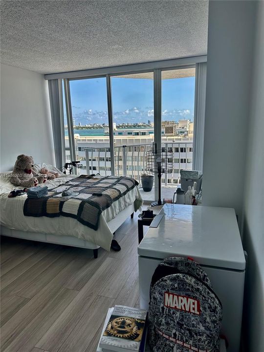 For Rent: $3,050 (2 beds, 2 baths, 1030 Square Feet)