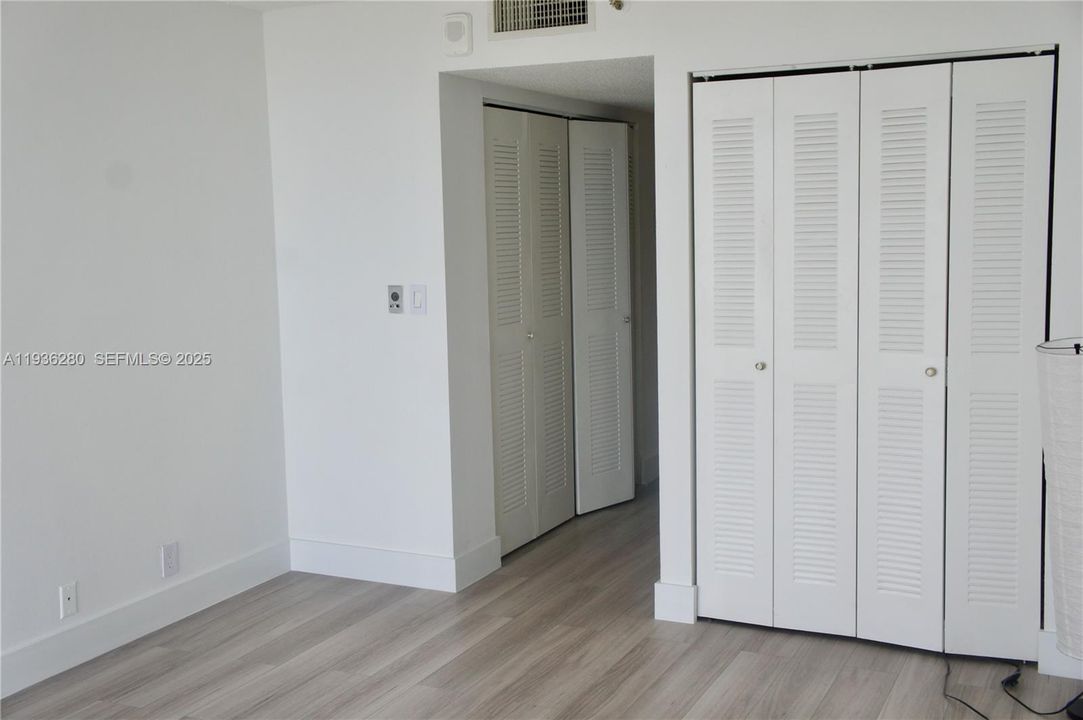 For Rent: $3,050 (2 beds, 2 baths, 1030 Square Feet)