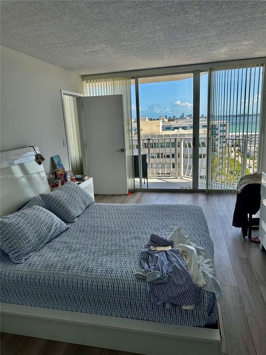 For Rent: $3,050 (2 beds, 2 baths, 1030 Square Feet)