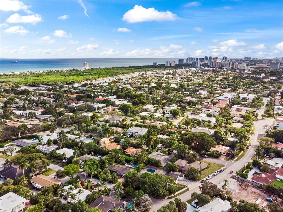 For Rent: $9,999 (3 beds, 3 baths, 1490 Square Feet)