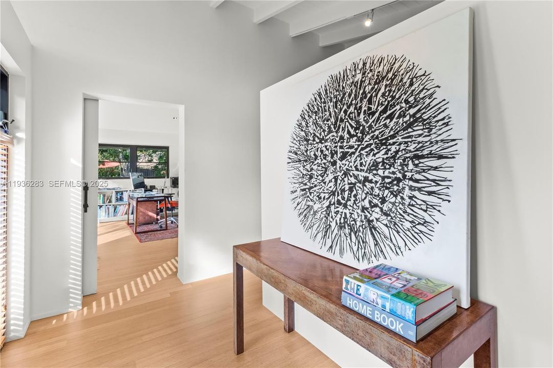 For Rent: $9,999 (3 beds, 3 baths, 1490 Square Feet)