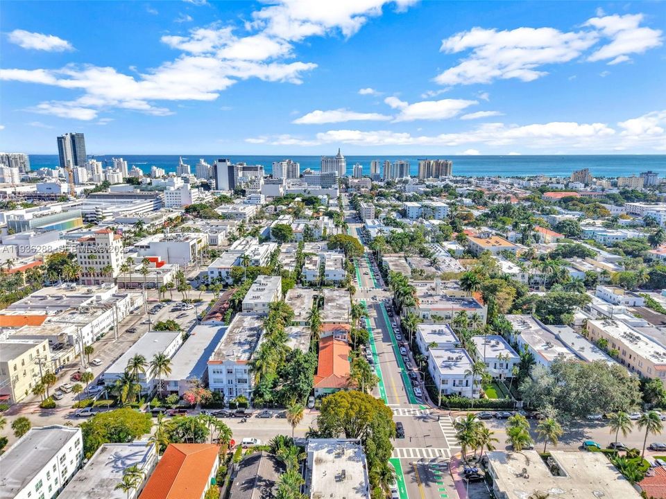 For Sale: $350,000 (1 beds, 1 baths, 655 Square Feet)