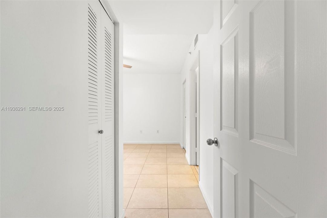 В аренду: $2,600 (2 спален, 2 ванн, 1130 Квадратных фут)