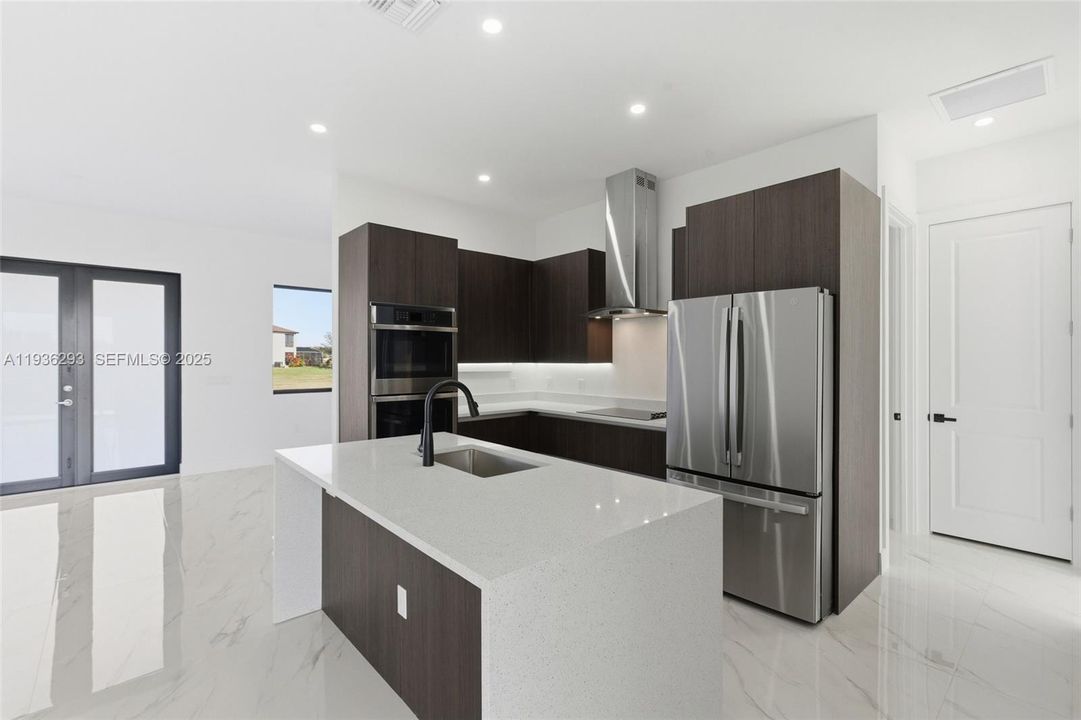 待售: $440,000 (4 贝兹, 3 浴室, 1855 平方英尺)