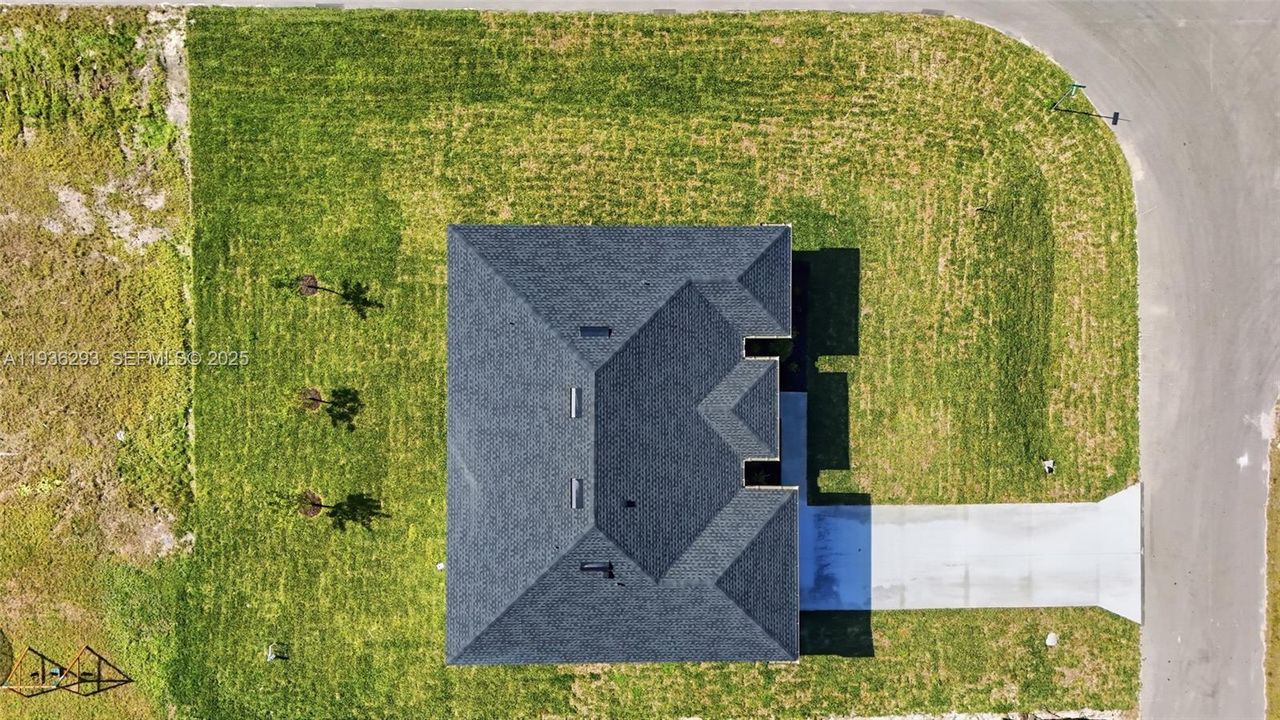 待售: $440,000 (4 贝兹, 3 浴室, 1855 平方英尺)