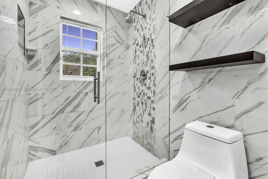 En Venta: $525,000 (3 camas, 2 baños, 1368 Pies cuadrados)